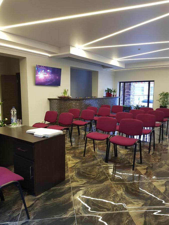 Grad Hotel Ashmyany 외부 사진